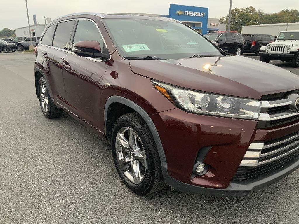 used 2019 Toyota Highlander car, priced at $29,500