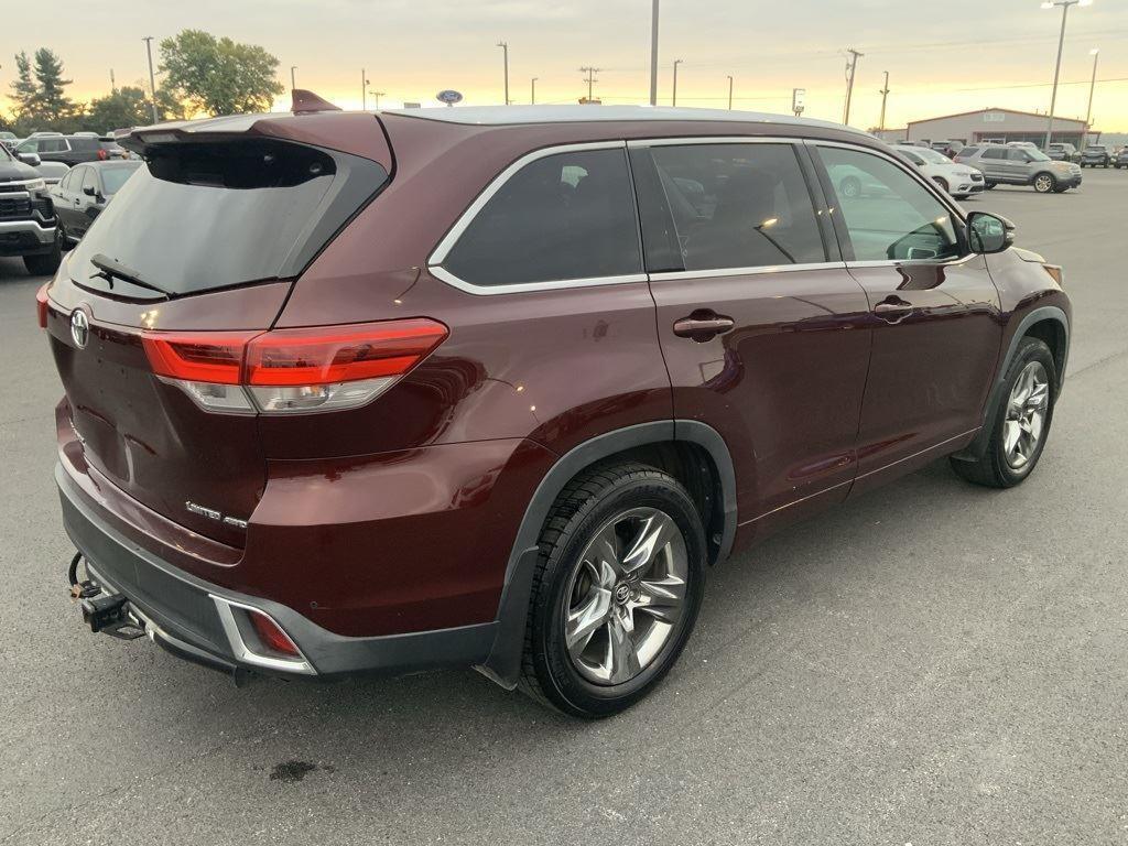 used 2019 Toyota Highlander car, priced at $29,500