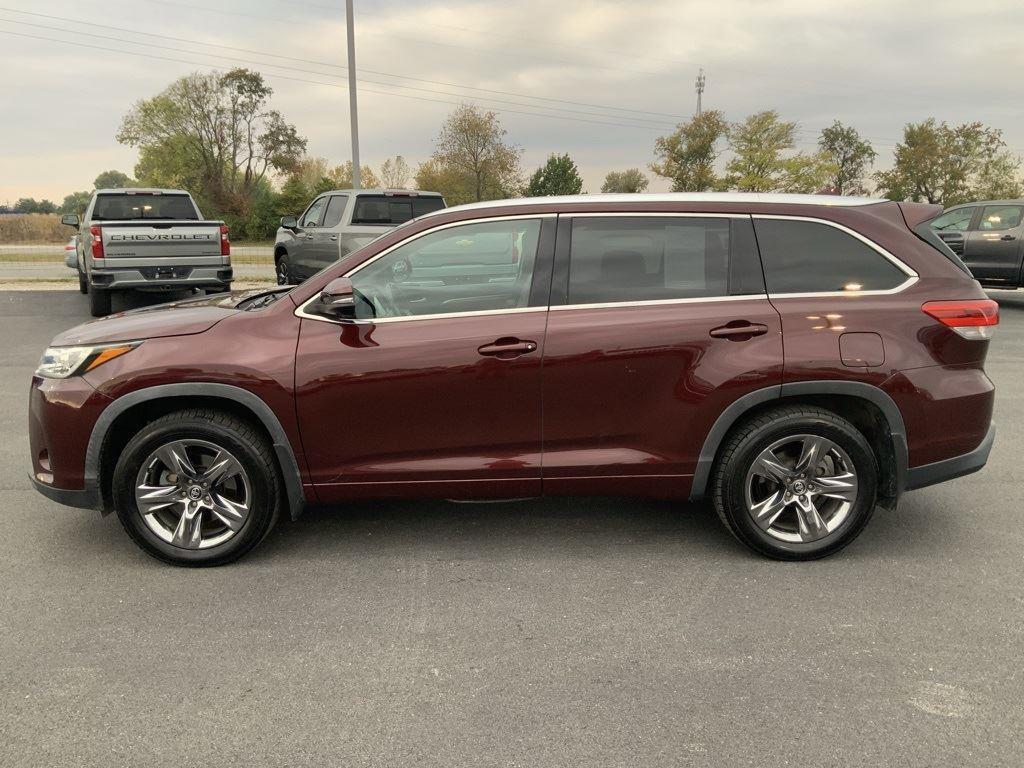 used 2019 Toyota Highlander car, priced at $29,500
