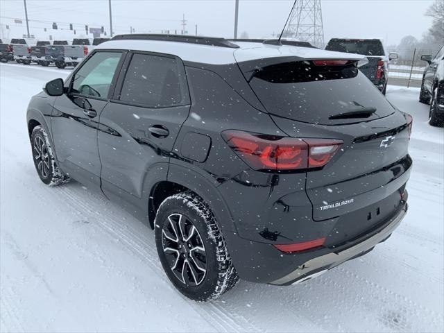 new 2025 Chevrolet TrailBlazer car, priced at $32,490