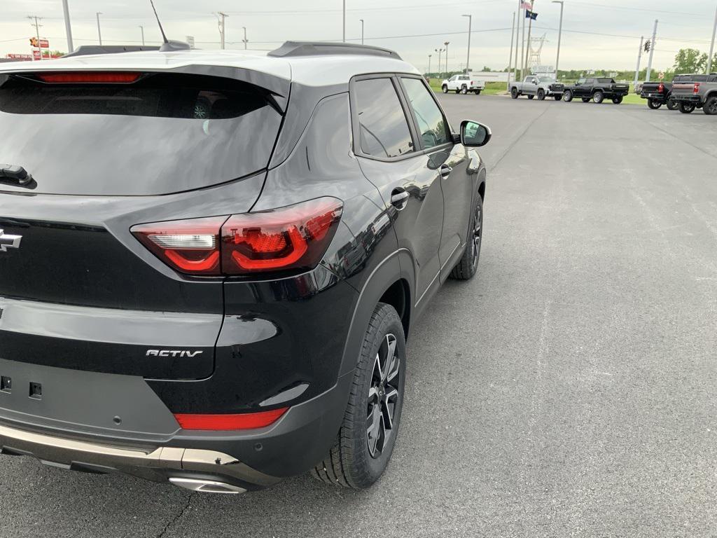 new 2025 Chevrolet TrailBlazer car, priced at $30,990