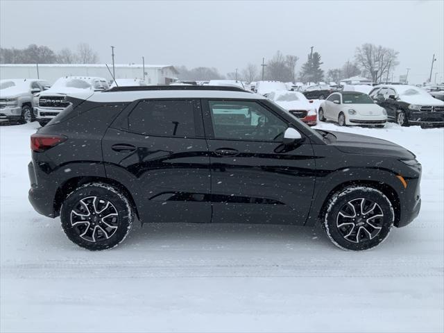 new 2025 Chevrolet TrailBlazer car, priced at $32,490