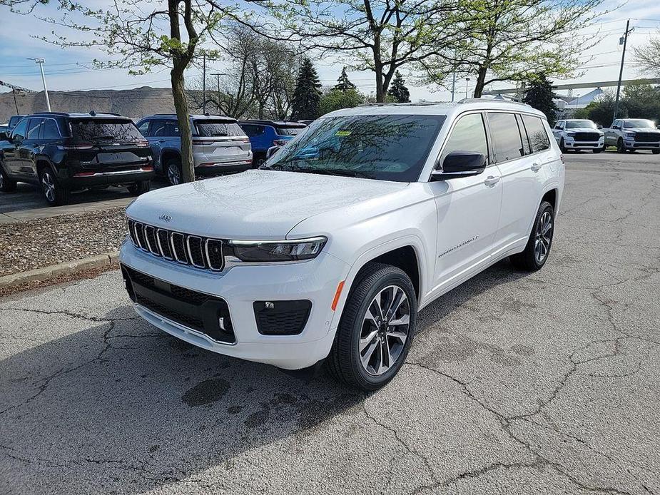 new 2024 Jeep Grand Cherokee L car, priced at $71,435