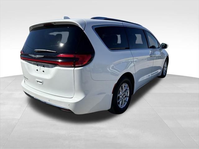 used 2021 Chrysler Pacifica car, priced at $27,691