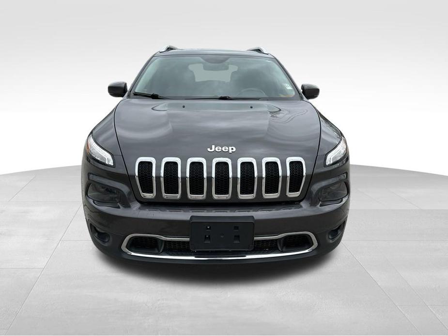 used 2015 Jeep Cherokee car, priced at $10,472
