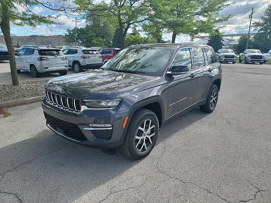 new 2024 Jeep Grand Cherokee car, priced at $50,295