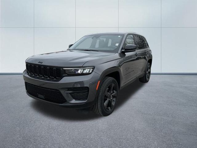 used 2023 Jeep Grand Cherokee car, priced at $33,647