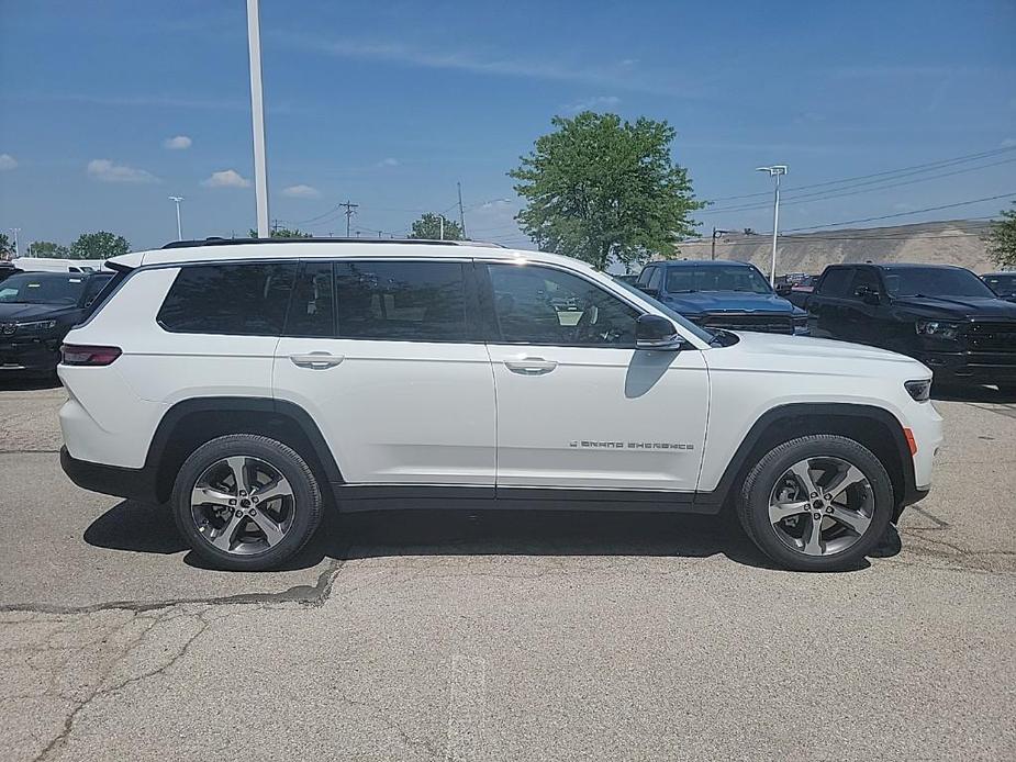 new 2024 Jeep Grand Cherokee L car, priced at $54,325