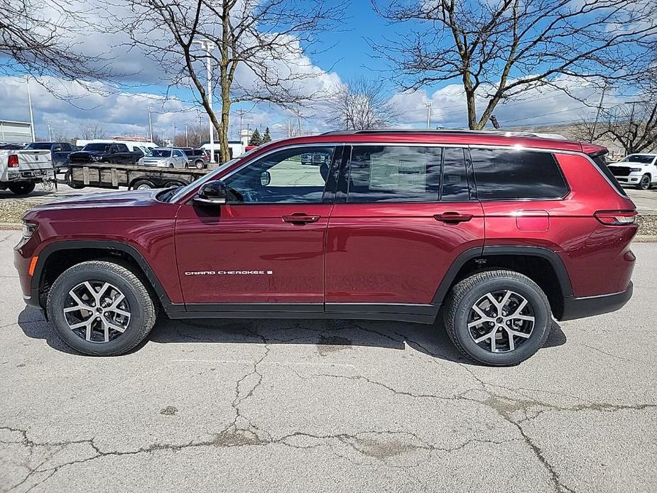 new 2024 Jeep Grand Cherokee L car, priced at $52,295