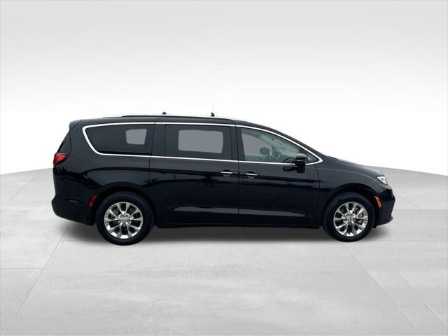 used 2021 Chrysler Pacifica car, priced at $27,684