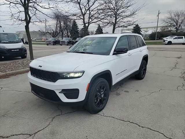 new 2025 Jeep Grand Cherokee car, priced at $45,935