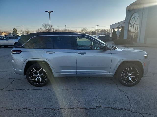 new 2025 Jeep Grand Cherokee car, priced at $69,200