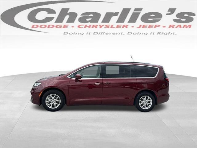 used 2021 Chrysler Pacifica car, priced at $30,788