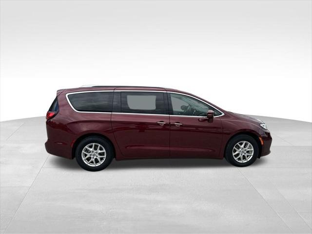 used 2021 Chrysler Pacifica car, priced at $30,788