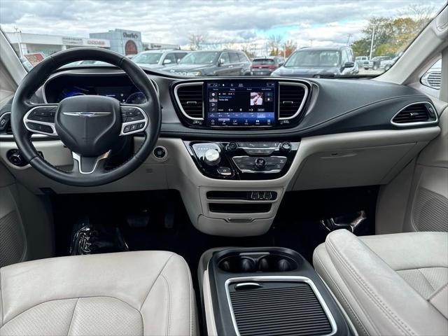 used 2021 Chrysler Pacifica car, priced at $30,788