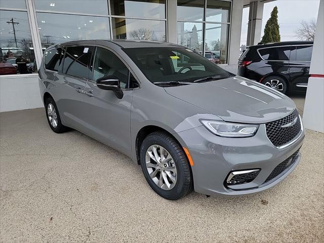 new 2025 Chrysler Pacifica car, priced at $51,880