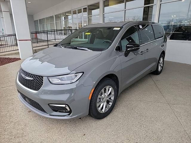 new 2025 Chrysler Pacifica car, priced at $51,880