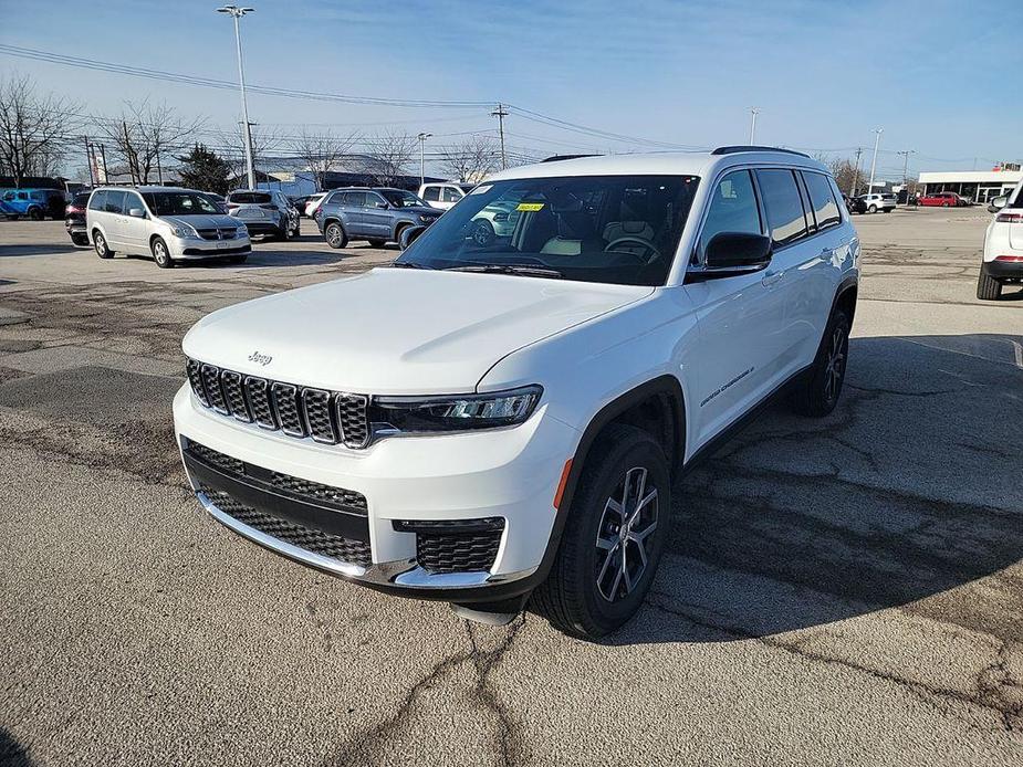 new 2024 Jeep Grand Cherokee L car, priced at $51,700