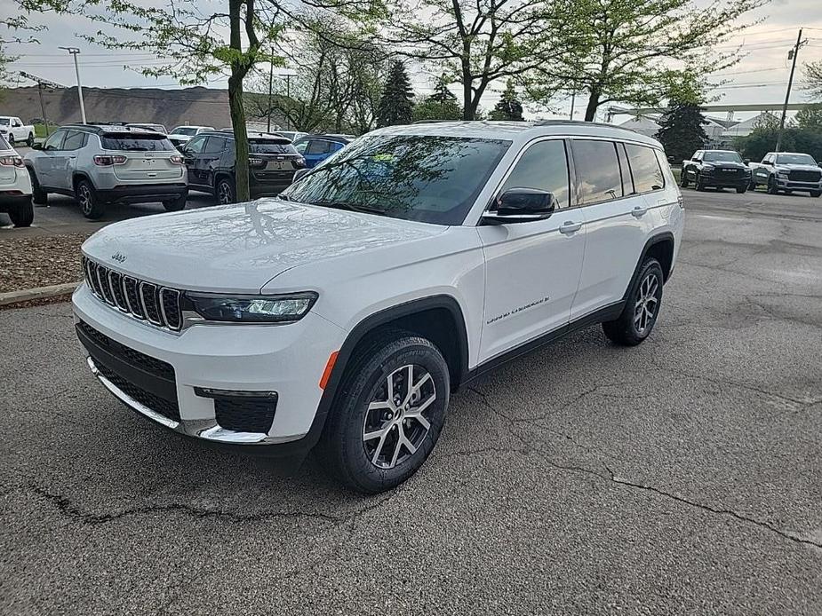 new 2024 Jeep Grand Cherokee L car, priced at $51,700