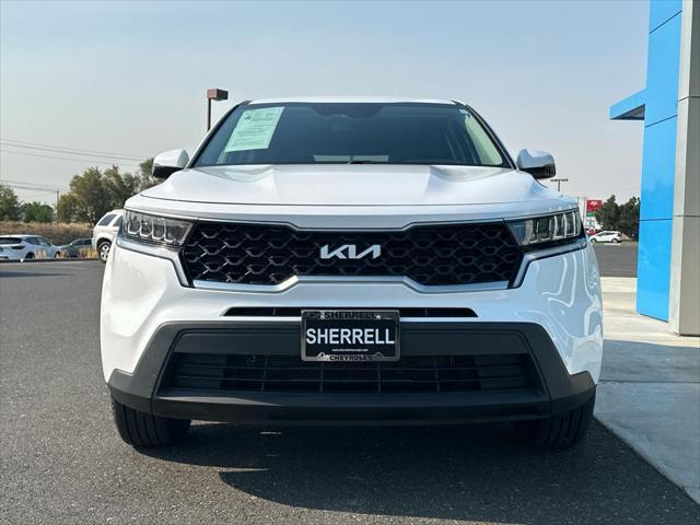 used 2022 Kia Sorento car, priced at $22,523