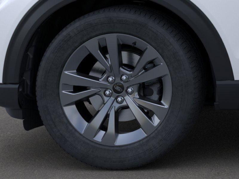 new 2025 Ford Explorer car, priced at $43,652