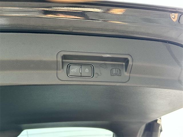 used 2022 Ford Explorer car, priced at $30,981