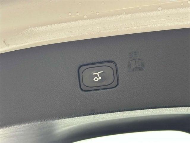 used 2024 Ford Edge car, priced at $24,981