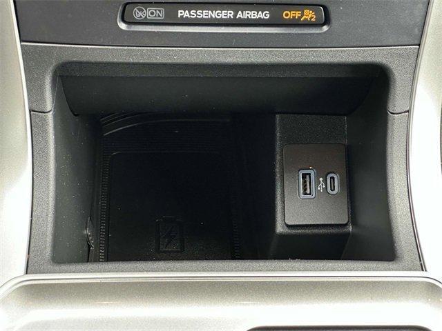 used 2024 Ford Edge car, priced at $24,981
