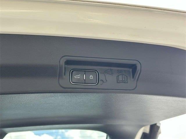 used 2022 Ford Explorer car, priced at $31,981