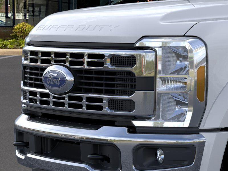 new 2025 Ford F-450 car, priced at $79,135
