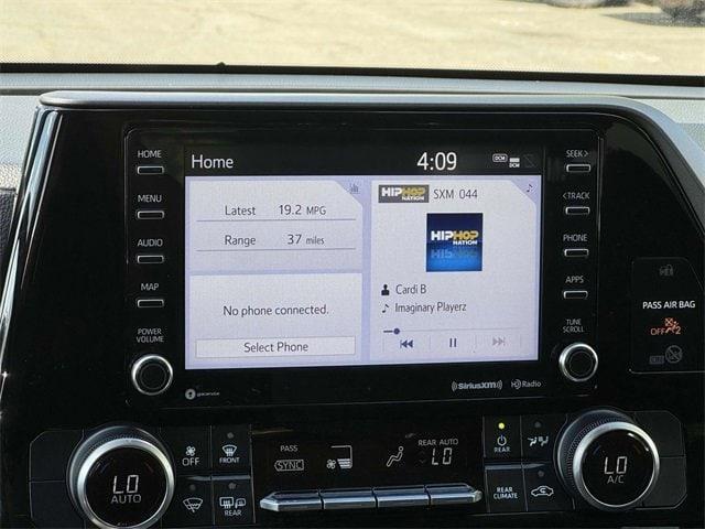 used 2021 Toyota Highlander car, priced at $29,500