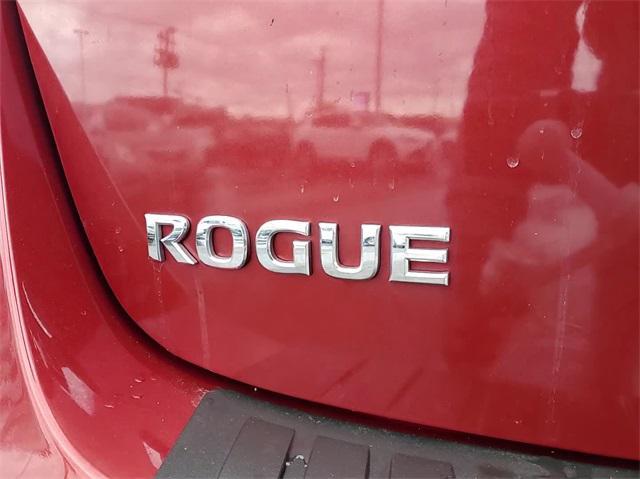 used 2013 Nissan Rogue car, priced at $10,000