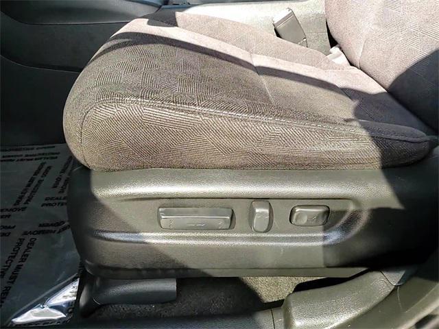used 2022 Honda Pilot car, priced at $30,550