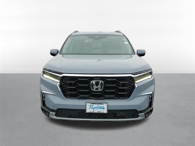 new 2025 Honda Pilot car, priced at $48,030