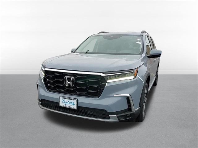 new 2025 Honda Pilot car, priced at $48,030