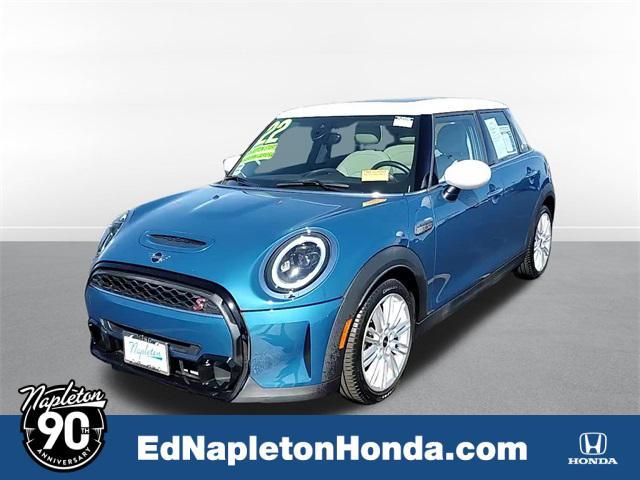 used 2022 MINI Hardtop car, priced at $25,000