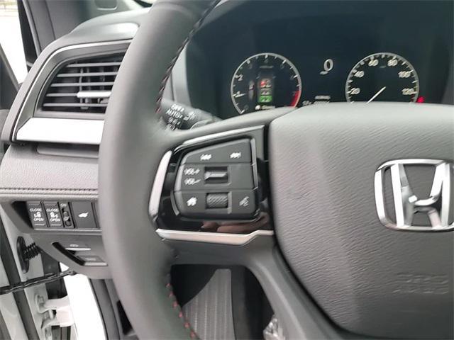 new 2025 Honda Odyssey car, priced at $42,986