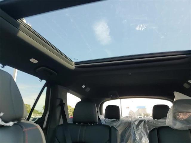 new 2025 Honda Pilot car, priced at $47,833