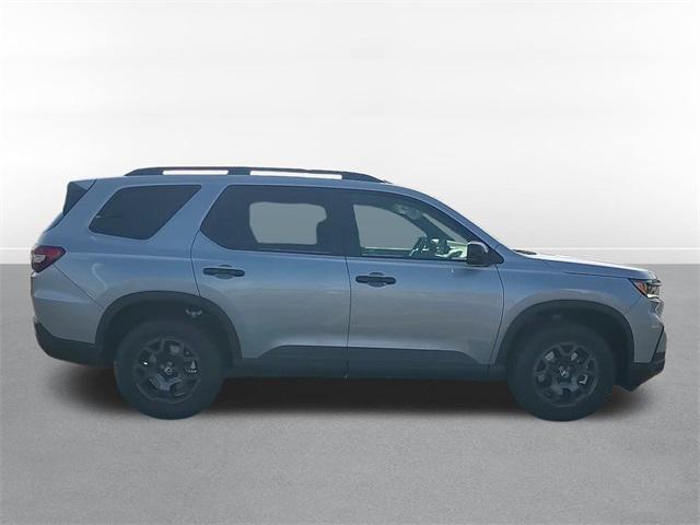 new 2025 Honda Pilot car, priced at $47,833