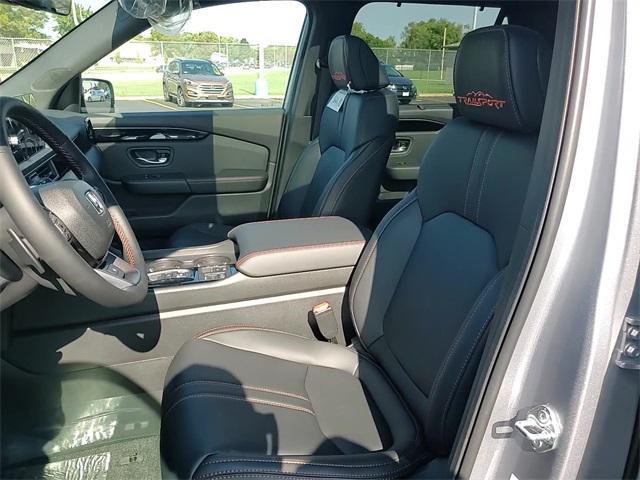 new 2025 Honda Pilot car, priced at $47,833