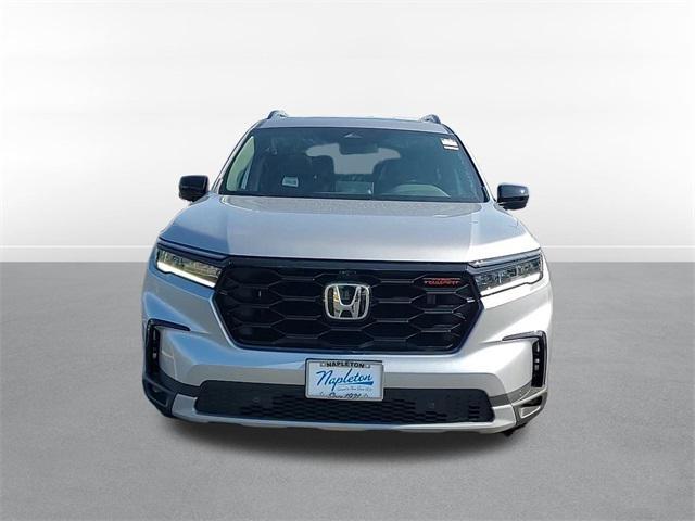 new 2025 Honda Pilot car, priced at $47,833