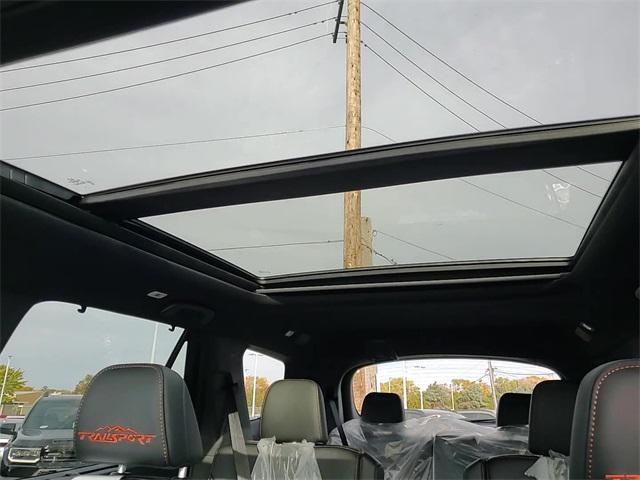 new 2025 Honda Pilot car, priced at $47,833