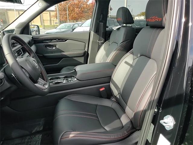 new 2025 Honda Pilot car, priced at $47,833