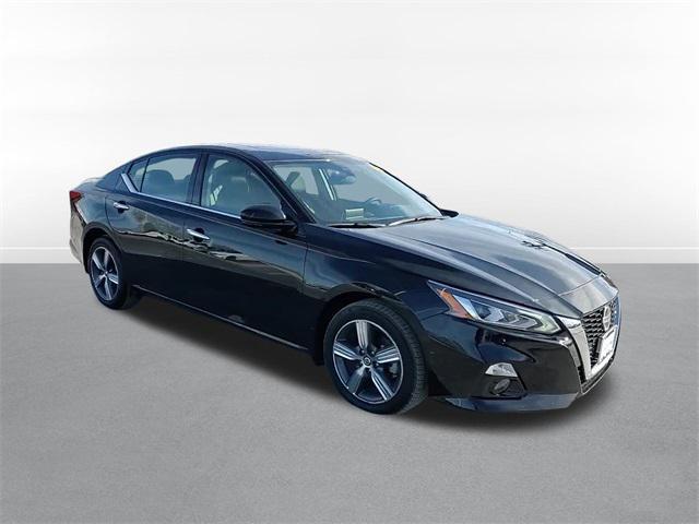 used 2021 Nissan Altima car, priced at $20,000