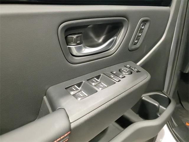 new 2025 Honda Pilot car, priced at $47,833