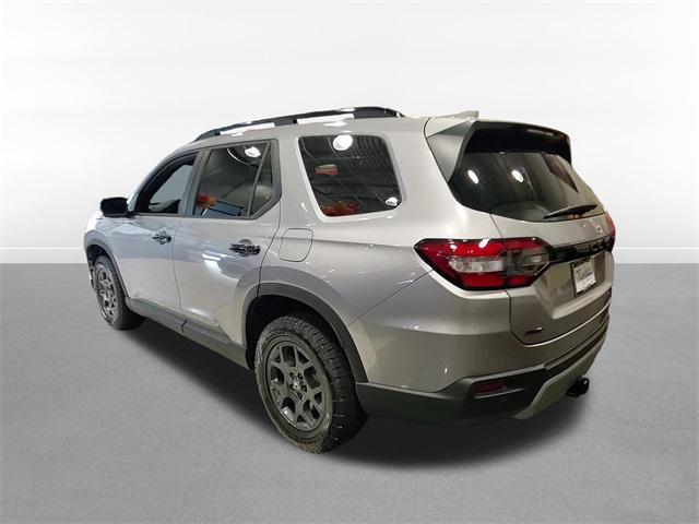 new 2025 Honda Pilot car, priced at $47,833