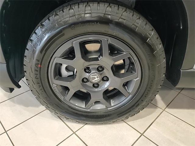 new 2025 Honda Pilot car, priced at $47,833