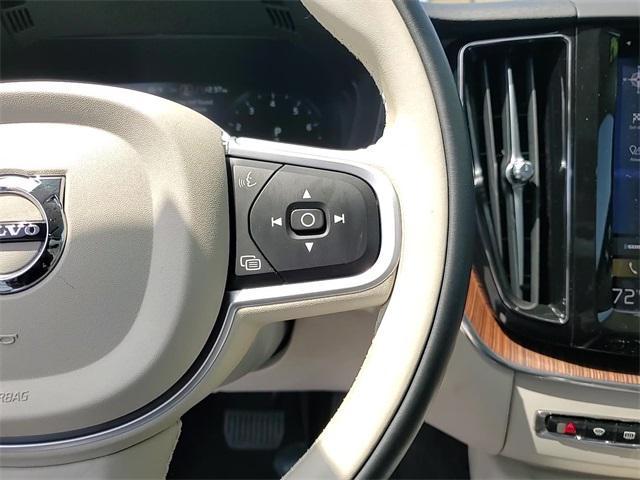 used 2021 Volvo XC60 car, priced at $27,500