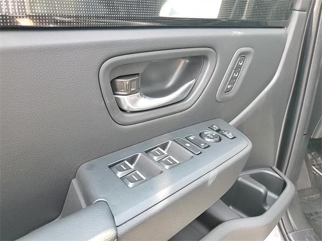 new 2025 Honda Pilot car, priced at $51,522