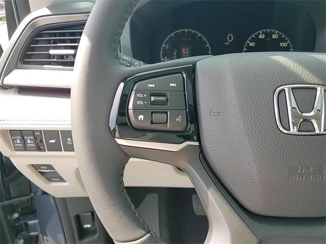 new 2026 Honda Odyssey car, priced at $45,250
